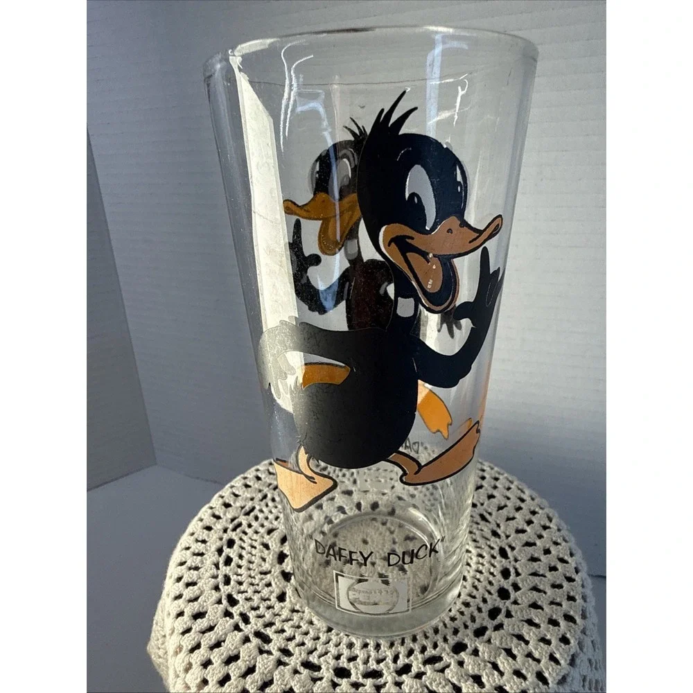 Vintage 1973 Daffy Duck Looney Tunes Pepsi Collector Glass By Warner Brothers